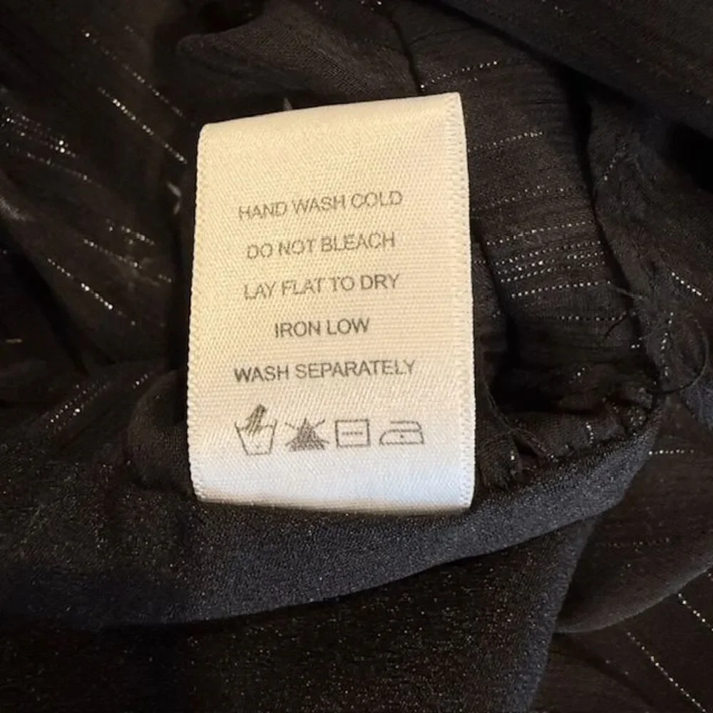 Lovers & Friends Georgie Star Bright Blouse Chiffon Ruffle Black Gold Size Small - Picture 8 of 11